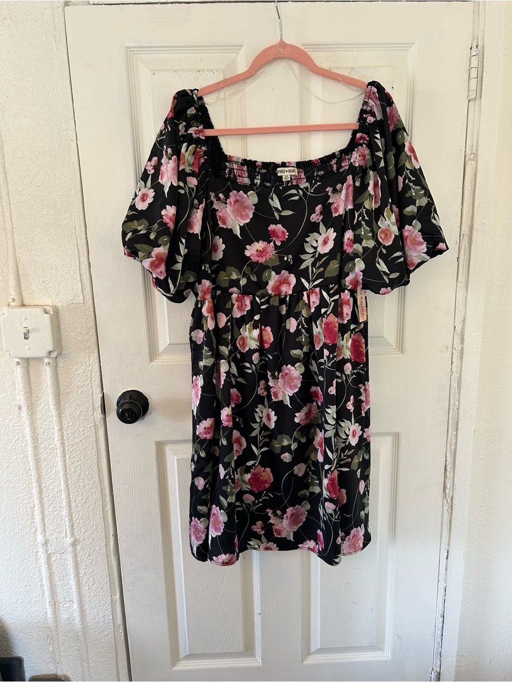 Inspired Hearts black floral Dress size 3X babydoll puff sleeve dress NWT